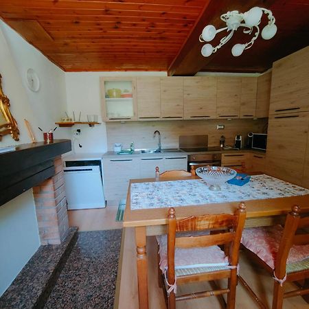 Casa Vacanze Il Boscaccio "Casa Serena" Fornovolasco Exterior foto