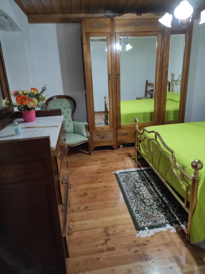 Casa Vacanze Il Boscaccio "Casa Serena" Fornovolasco Exterior foto