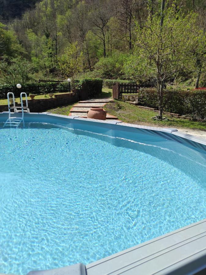 Casa Vacanze Il Boscaccio "Casa Serena" Fornovolasco Exterior foto