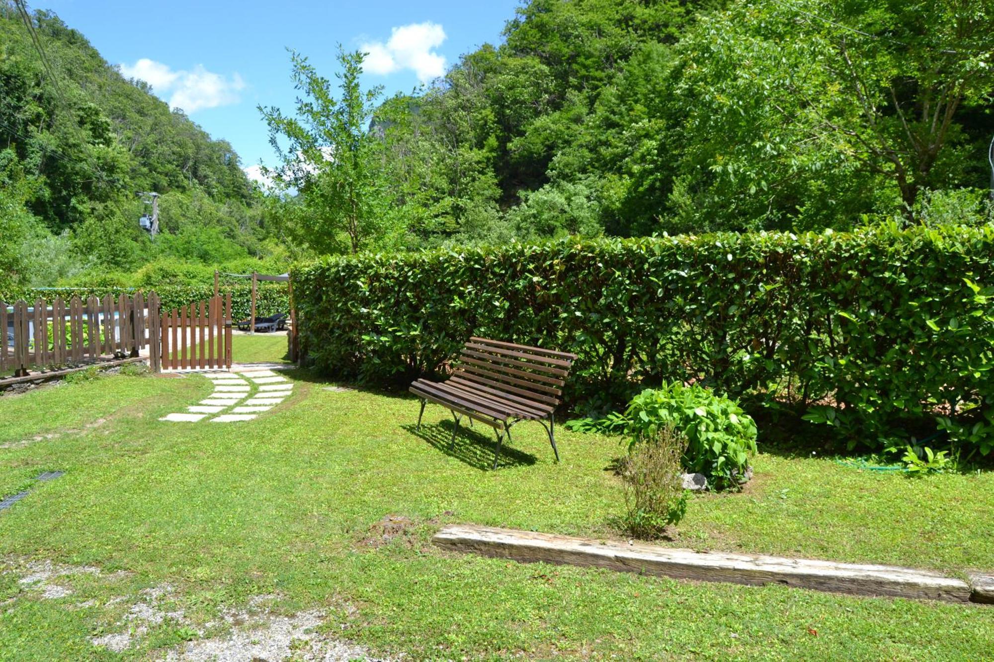 Casa Vacanze Il Boscaccio "Casa Serena" Fornovolasco Exterior foto