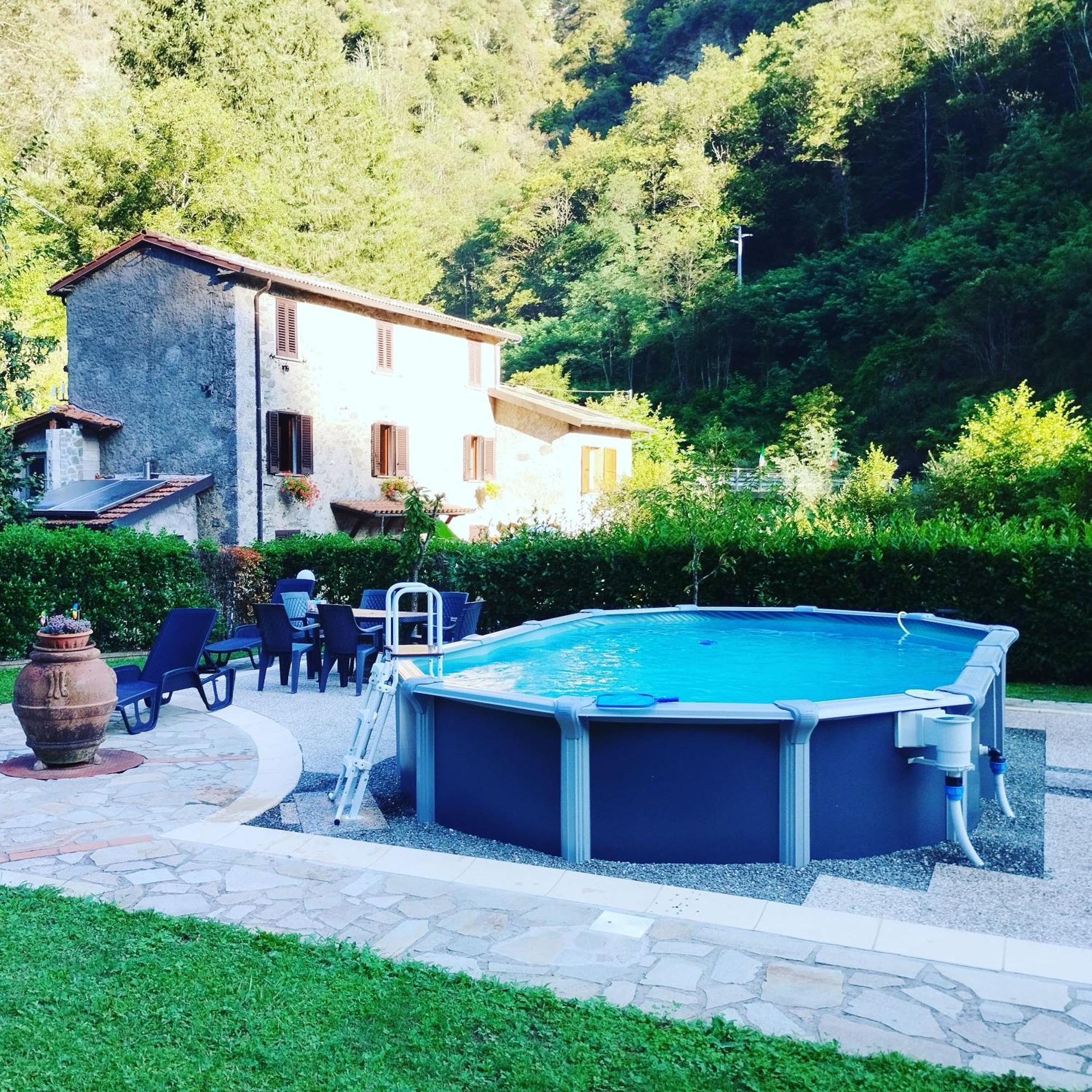 Casa Vacanze Il Boscaccio "Casa Serena" Fornovolasco Exterior foto