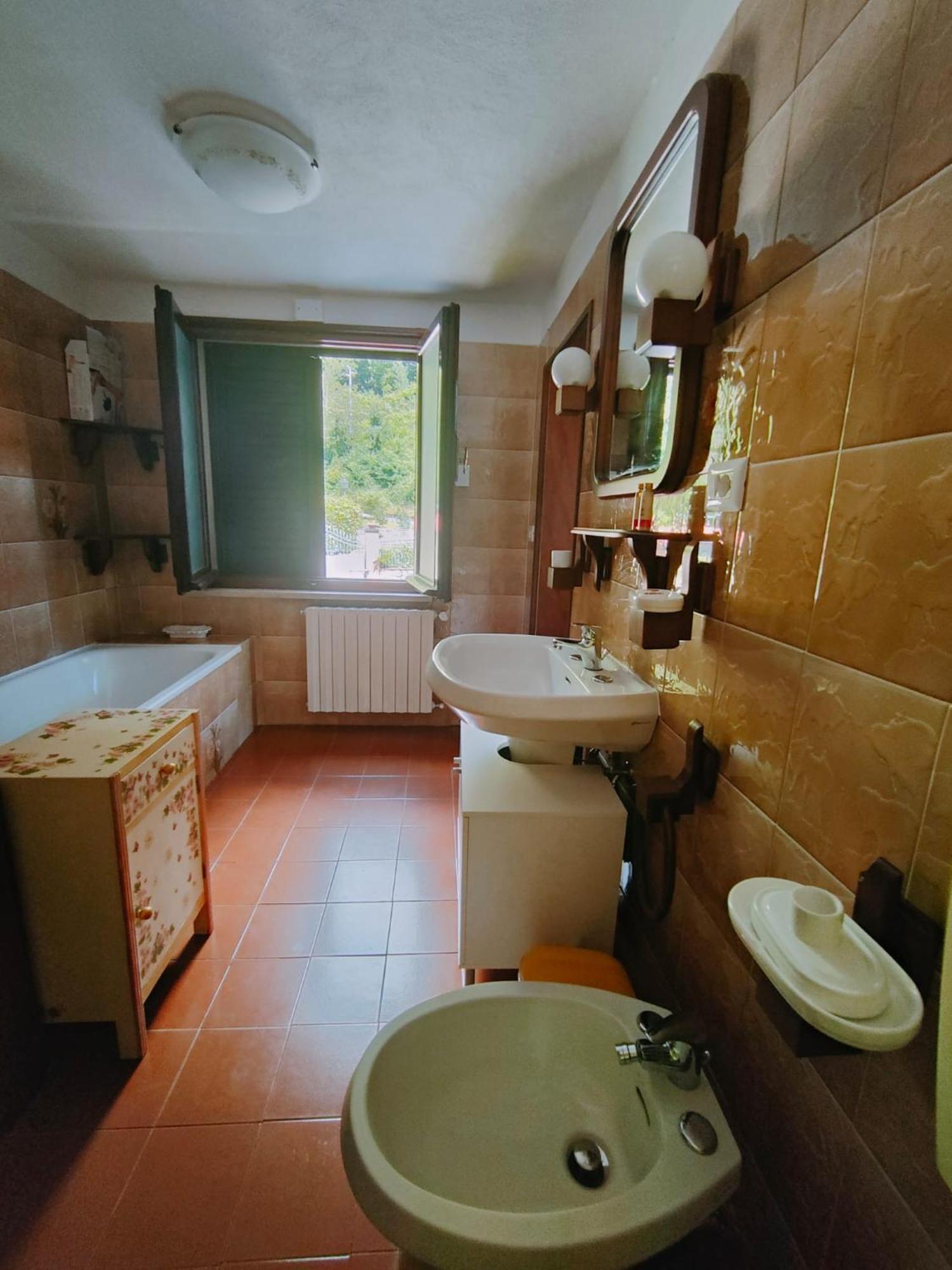 Casa Vacanze Il Boscaccio "Casa Serena" Fornovolasco Exterior foto